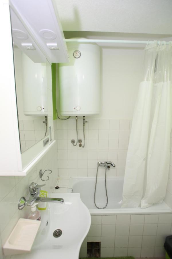 T&A Apartment Paracin Luaran gambar