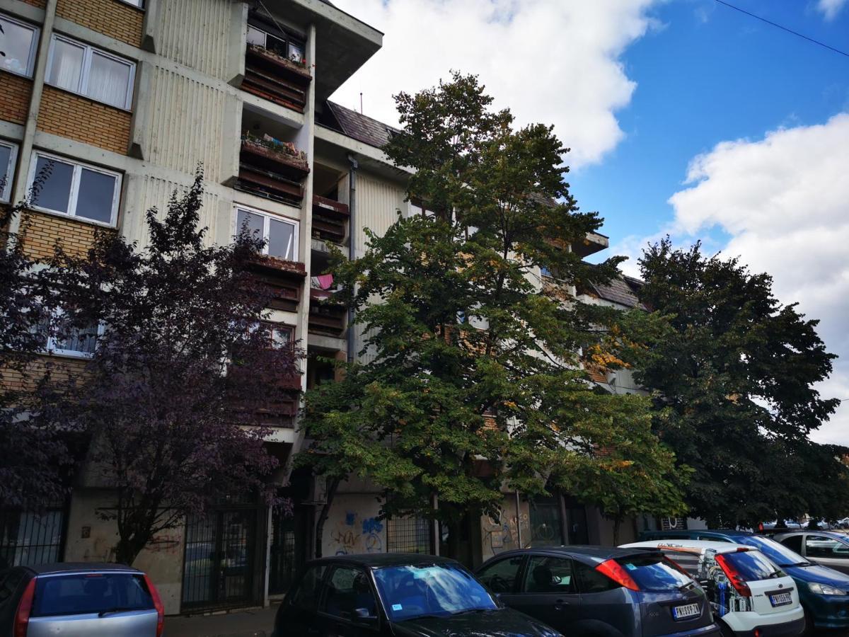 T&A Apartment Paracin Luaran gambar